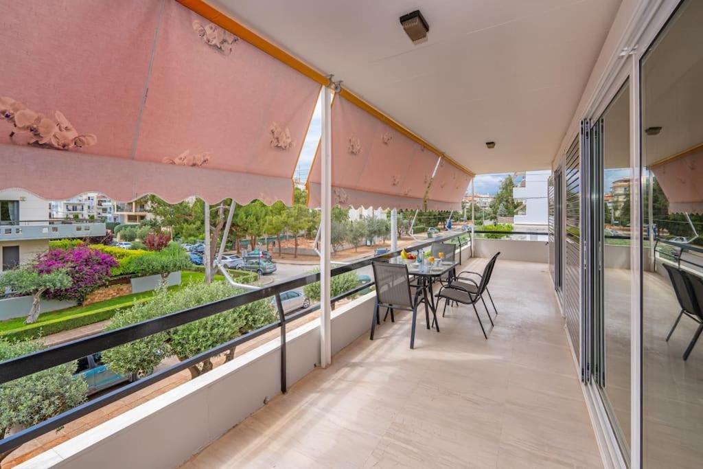 Peaceful 2 Bedroom In Glyfada Center Athen Eksteriør bilde